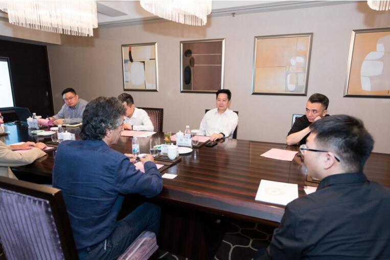 ���ŵ�ί��������������³�������˾������ά����������о������״���ƤҮ��·�忨ɪ������һ��