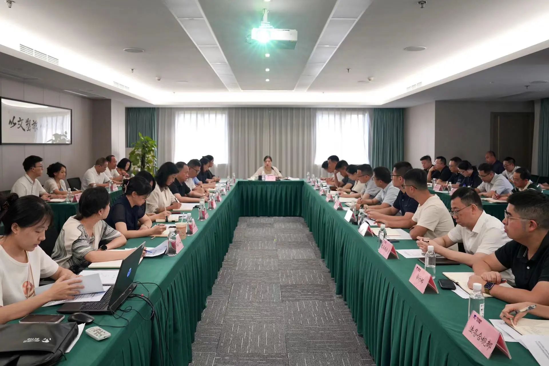 a4f83c6c-15dc-4c74-940c-baa669997b59 a4f83c6c-15dc-4c74-940c-baa669997b59