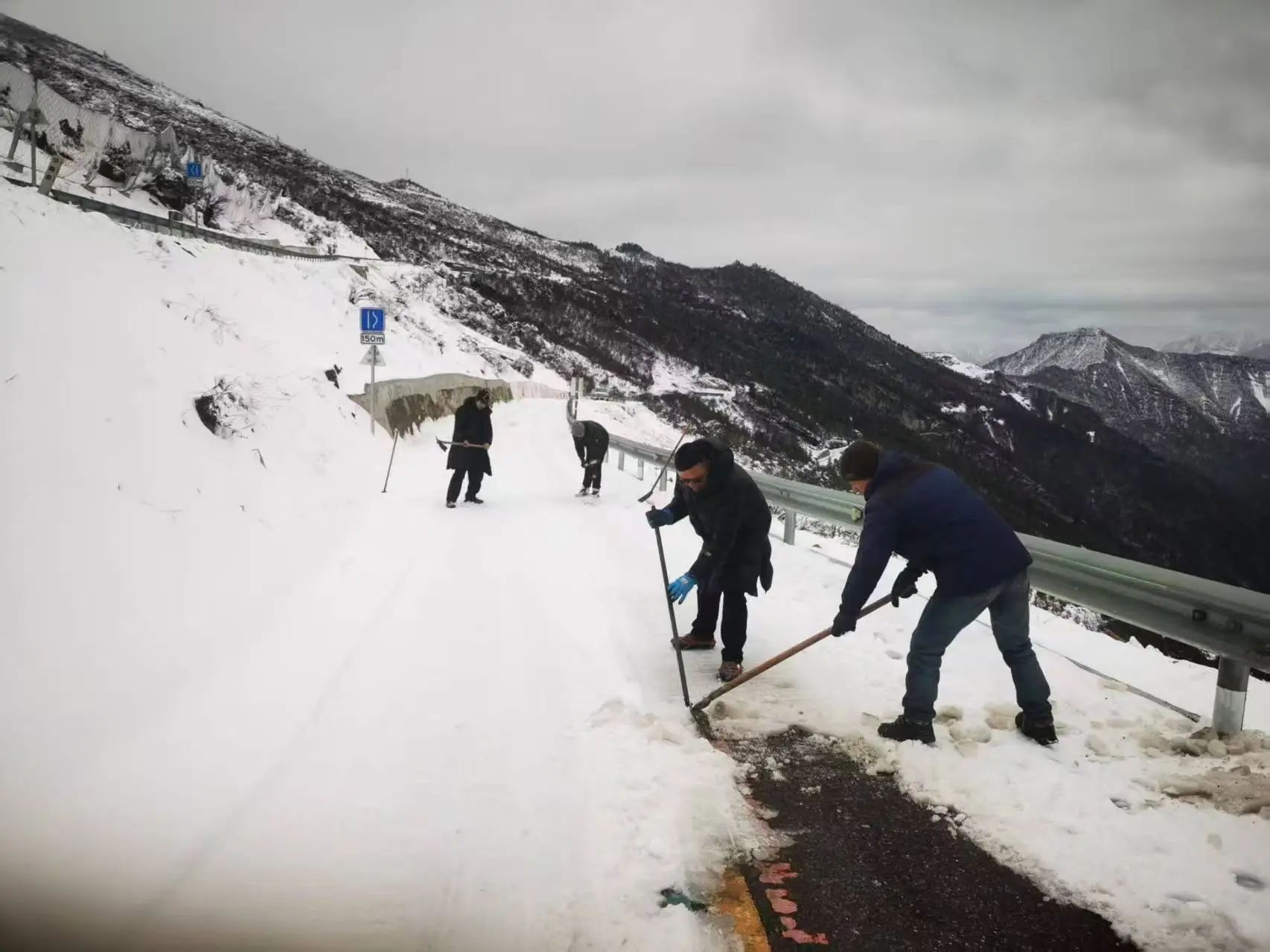 15dec8c4-fd56-43ee-be92-ebfa2184b176 15dec8c4-fd56-43ee-be92-ebfa2184b176