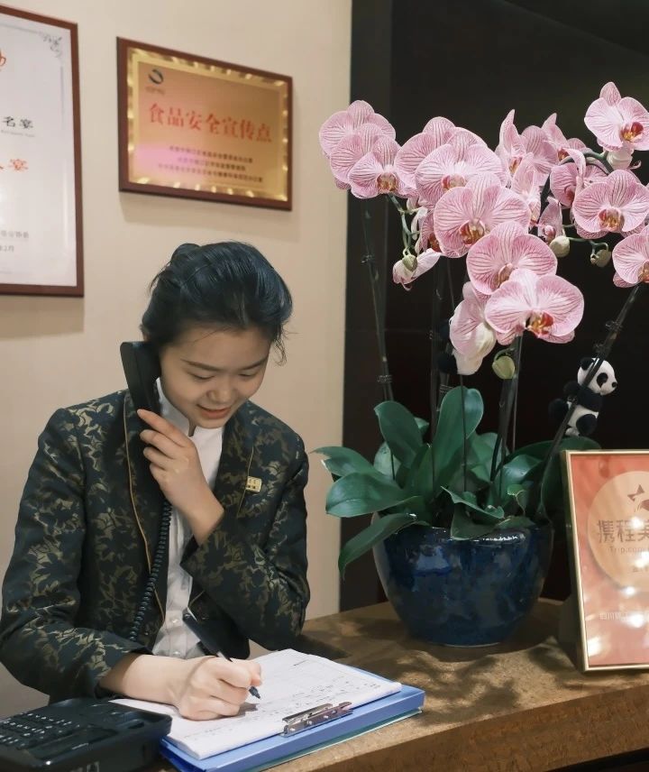 ad618772-7efb-45e1-ad51-dedf207f1aae ad618772-7efb-45e1-ad51-dedf207f1aae