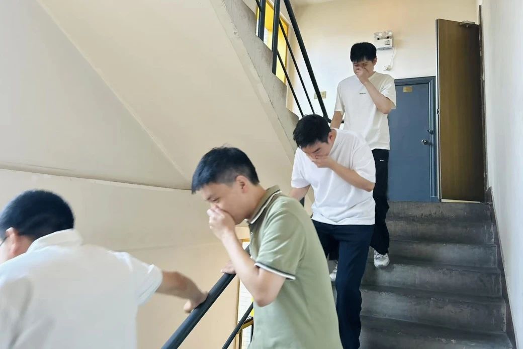 a1652c7d-2031-435b-94b6-286a7de6825e a1652c7d-2031-435b-94b6-286a7de6825e